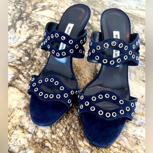 Manolo Blahnik size 38/8 open toed heels